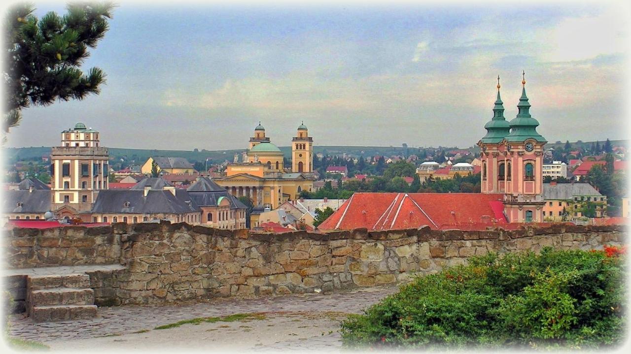 1552 Boutique Hotel Eger Kültér fotó